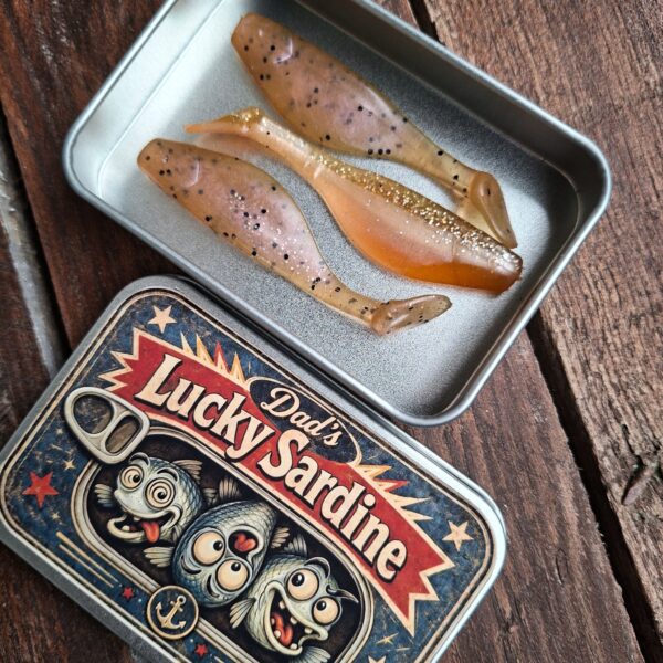 Lucky Sardine – puszka z przynętami Dzień Taty